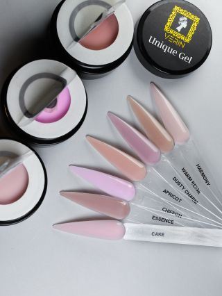 Sedm nových odstínů Unique Gelu je tady – a jsou to přesně ty barvy, které chceš mít připravené na dokonalé sety nehtů ....